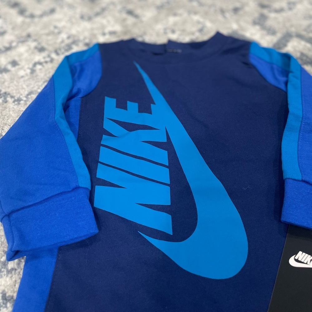 Nike romper - Picture 3 of 6